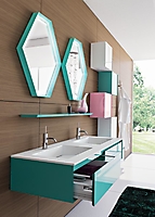 bagno con due lavabi in corian