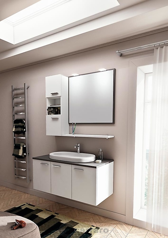 bagno sospeso laccato bianco