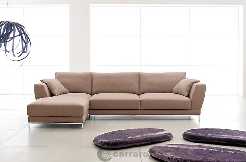 divano con chaise longue