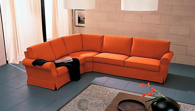 divano ad angolo tessuto arancio